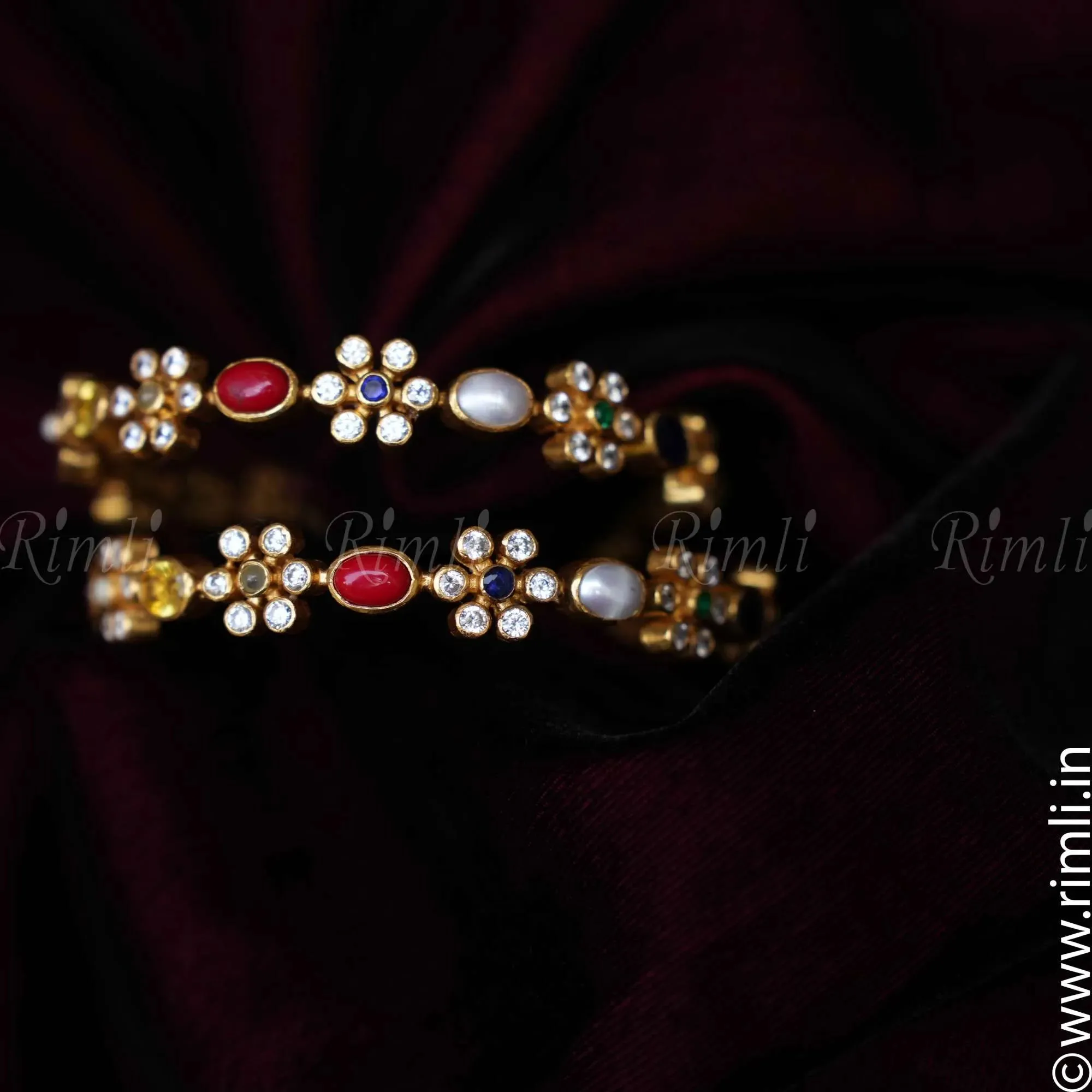 Ahana Silver Bangles