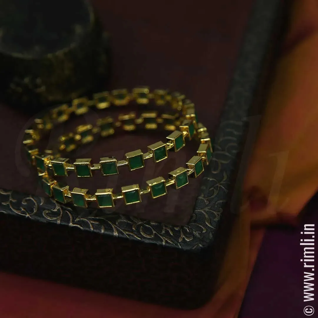 Akshita Stone Bangles - Green
