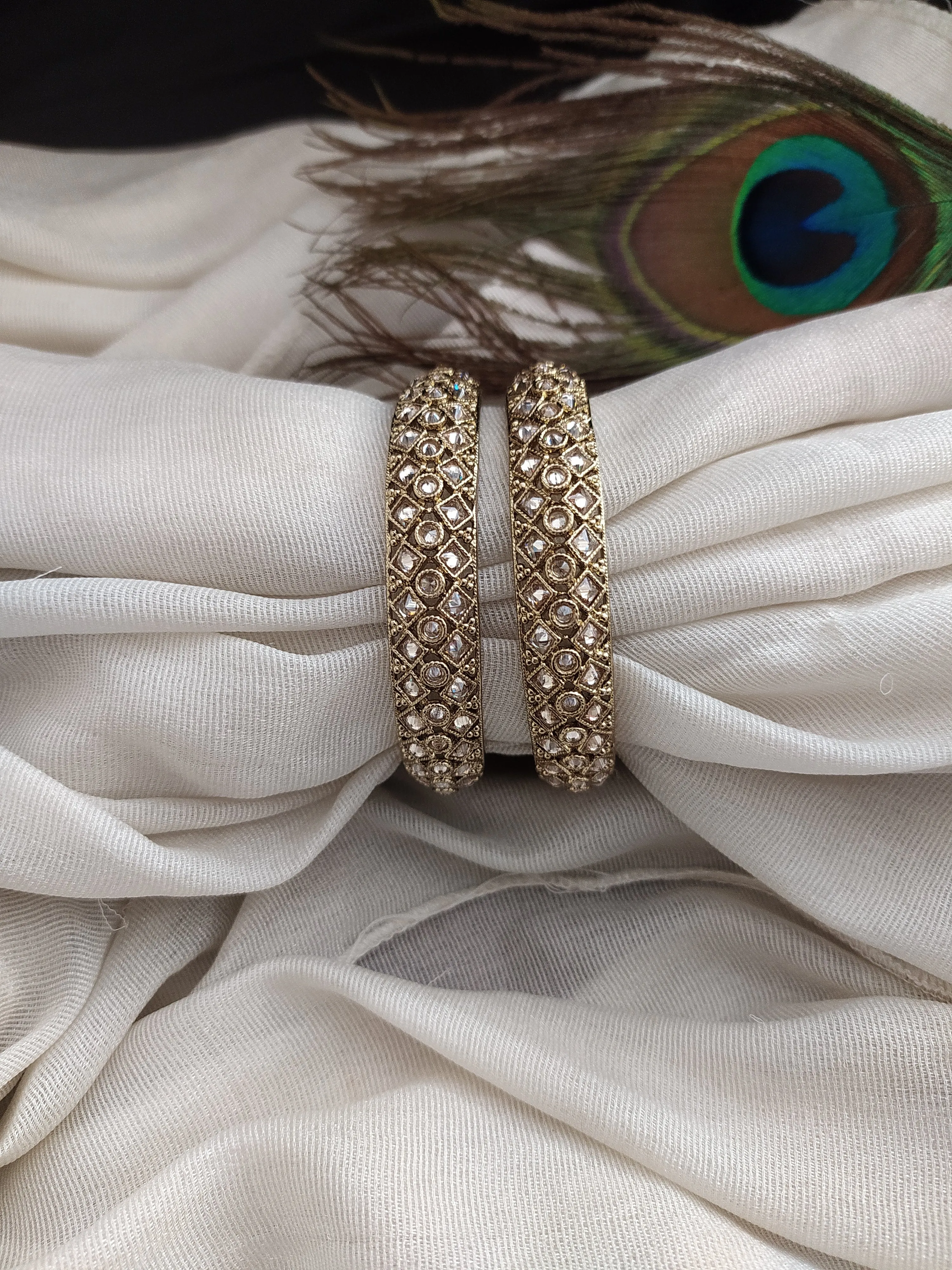 Amazing Choice Uncut Polki Mehandi Bangles