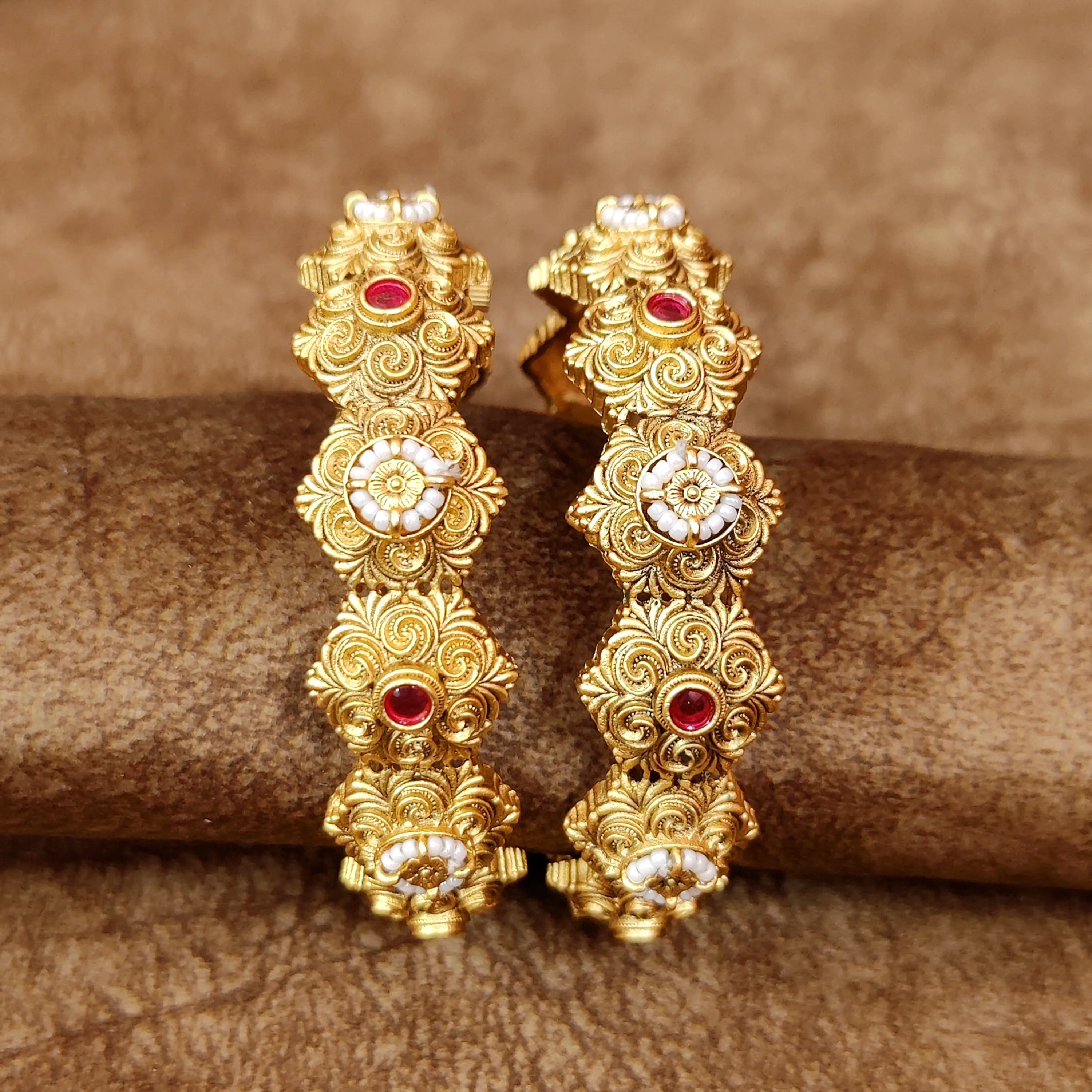 ANTIQUE GOLD PLATED TRADITIONAL OPENABLE BANGLES