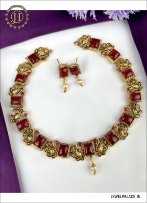 Attractive Gold Plated Kemp Stone Matte Necklace With Matching Earrings JH2624
