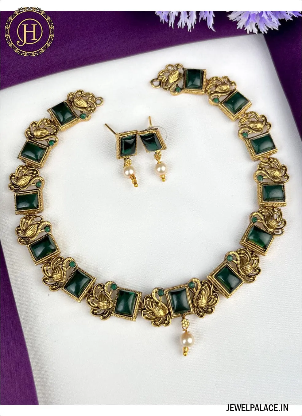 Attractive Gold Plated Kemp Stone Matte Necklace With Matching Earrings JH2624