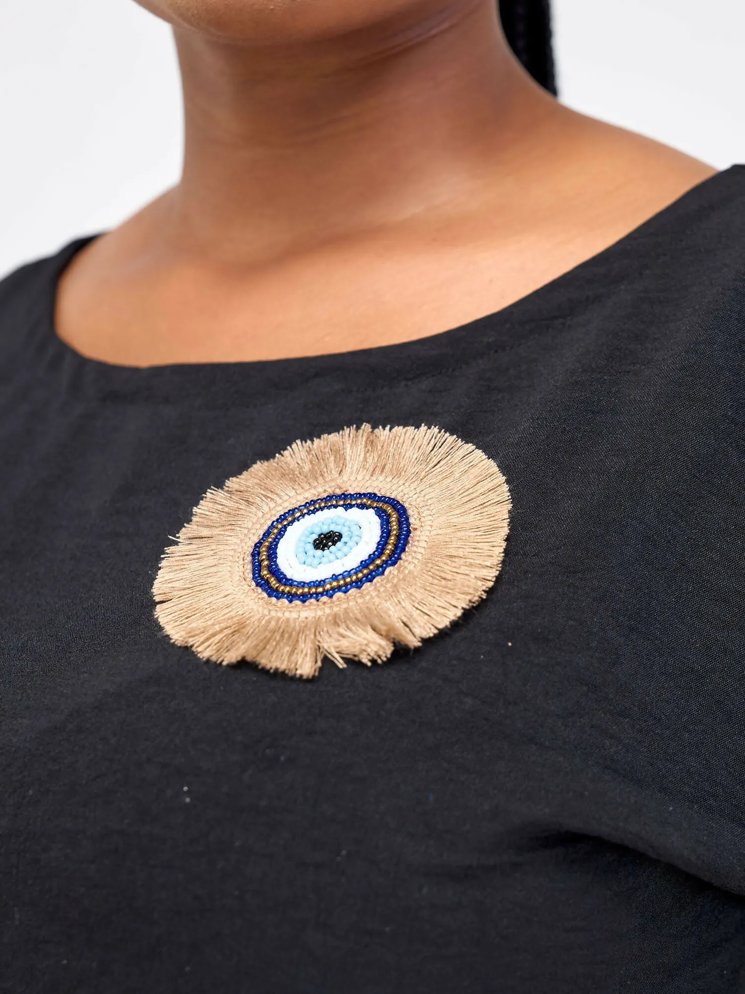 Brooch - Brown