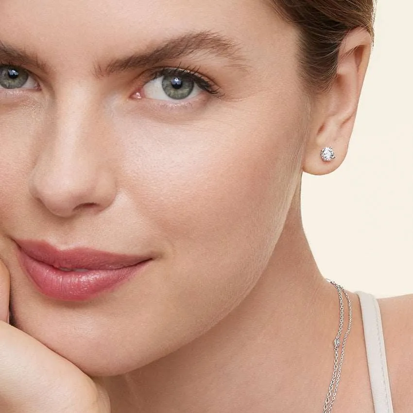 Dazzling Moissanite Stud Earrings (0.5CT | 1.0CT)