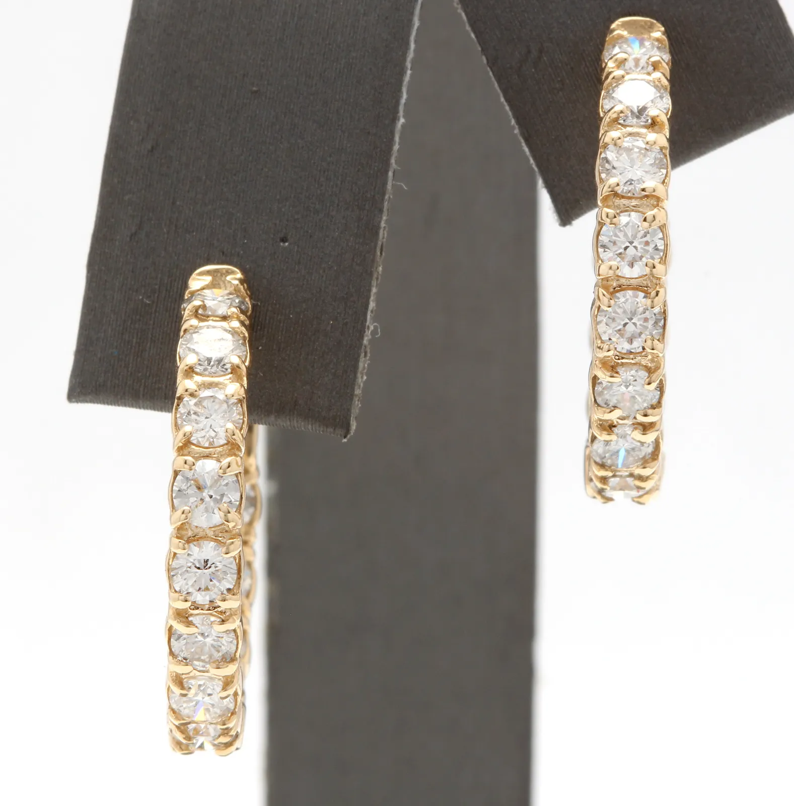 Exquisite 3.50 Carats Natural Diamond 14K Solid Yellow Gold Hoop Earrings