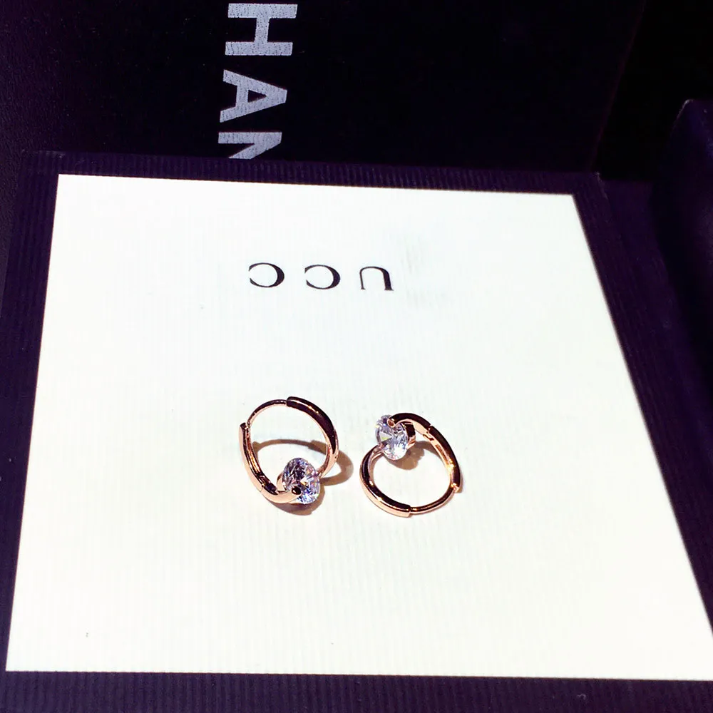 Exquisite Flash Charm Rhinestone Earrings