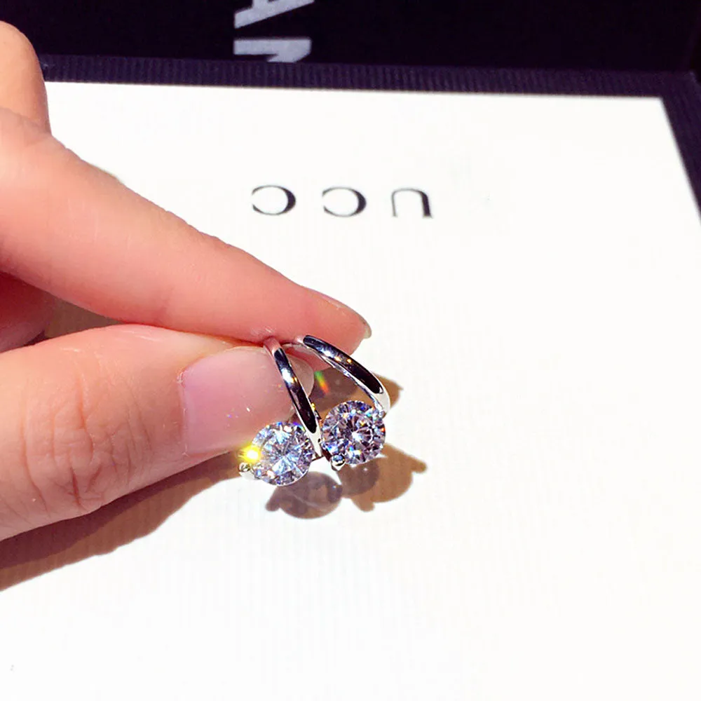 Exquisite Flash Charm Rhinestone Earrings