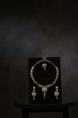 Exquisite Immitation Stone White Necklace Set - Includes Sparkling Earrings