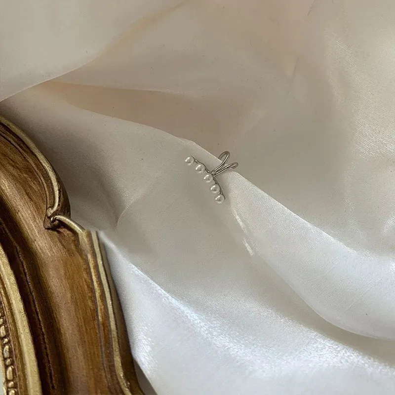 Exquisite Rhinestone Ear Cuff