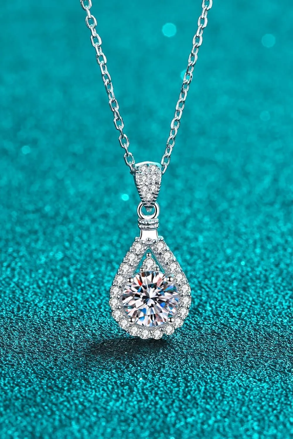 Exquisite Teardrop 2 Carat Moissanite Necklace