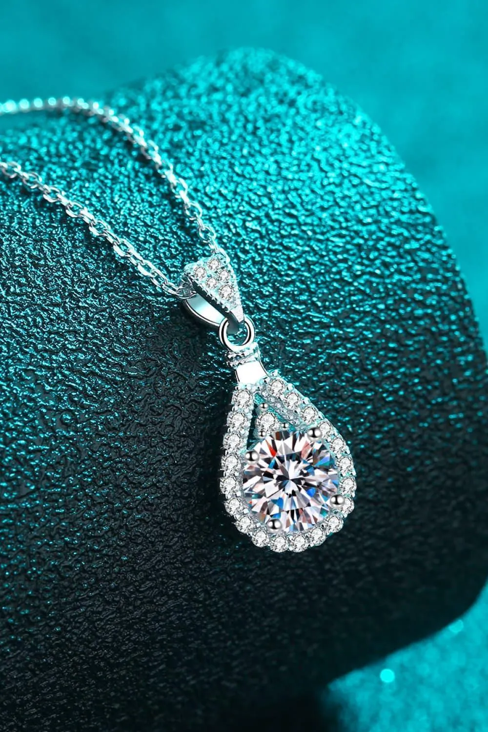 Exquisite Teardrop 2 Carat Moissanite Necklace