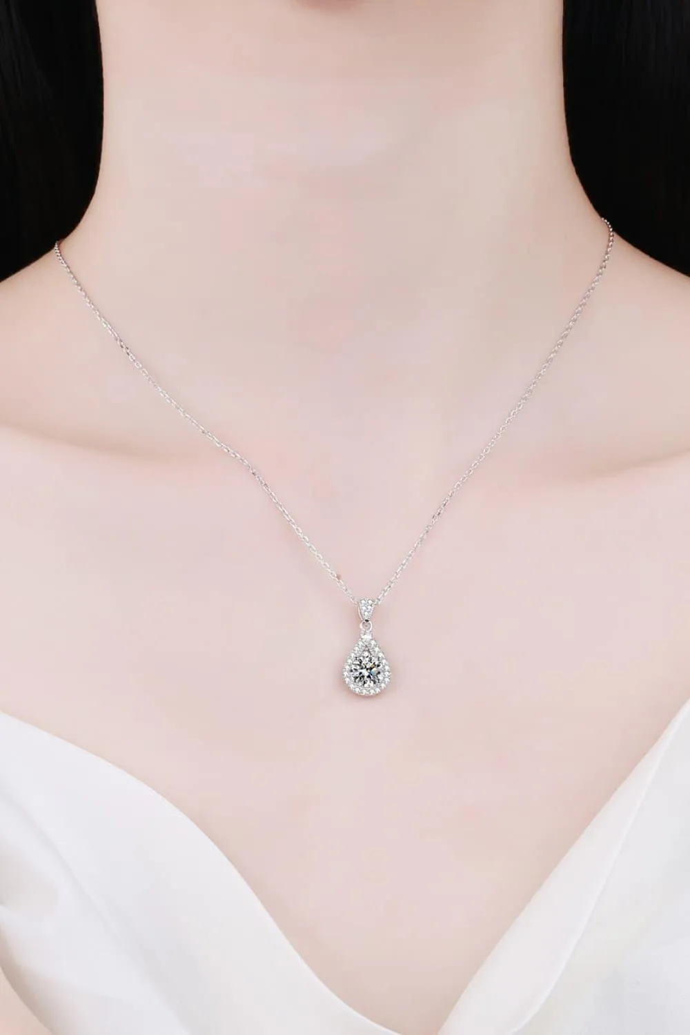 Exquisite Teardrop 2 Carat Moissanite Necklace