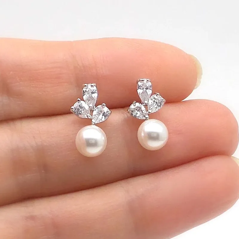 Exquisite Women Imitation Pearl Earrings