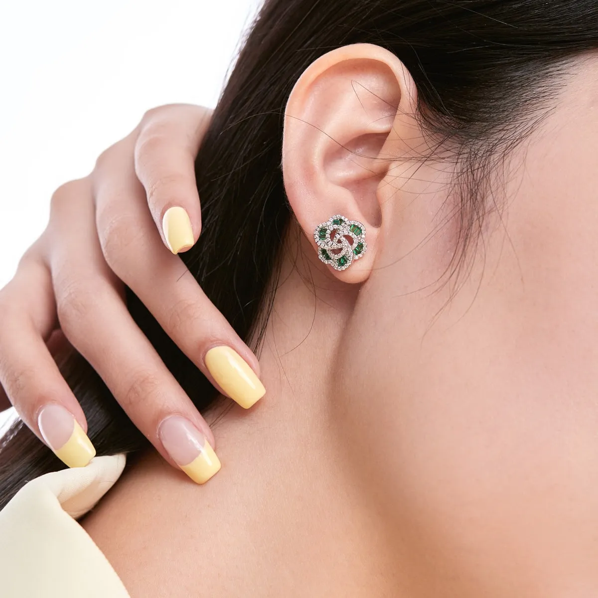 [Goodv]Exquisite Flower Shape Daily Earrings