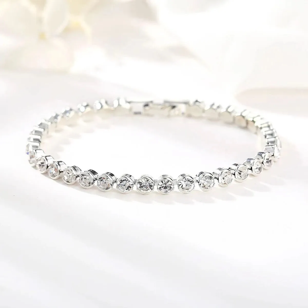 Modern Luxury Roman Style Crystal Tennis Chain Bracelets for Men and Women Fashion Jewelry Accessories