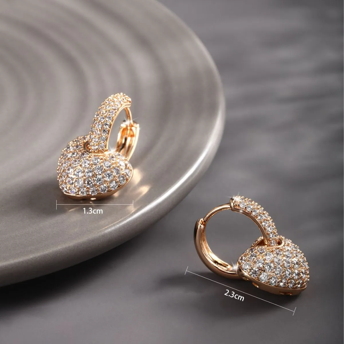 New Heart Earrings Alloy Micro-encrusted Zirconium Earrings Personalized Fashion Love Earrings for Women