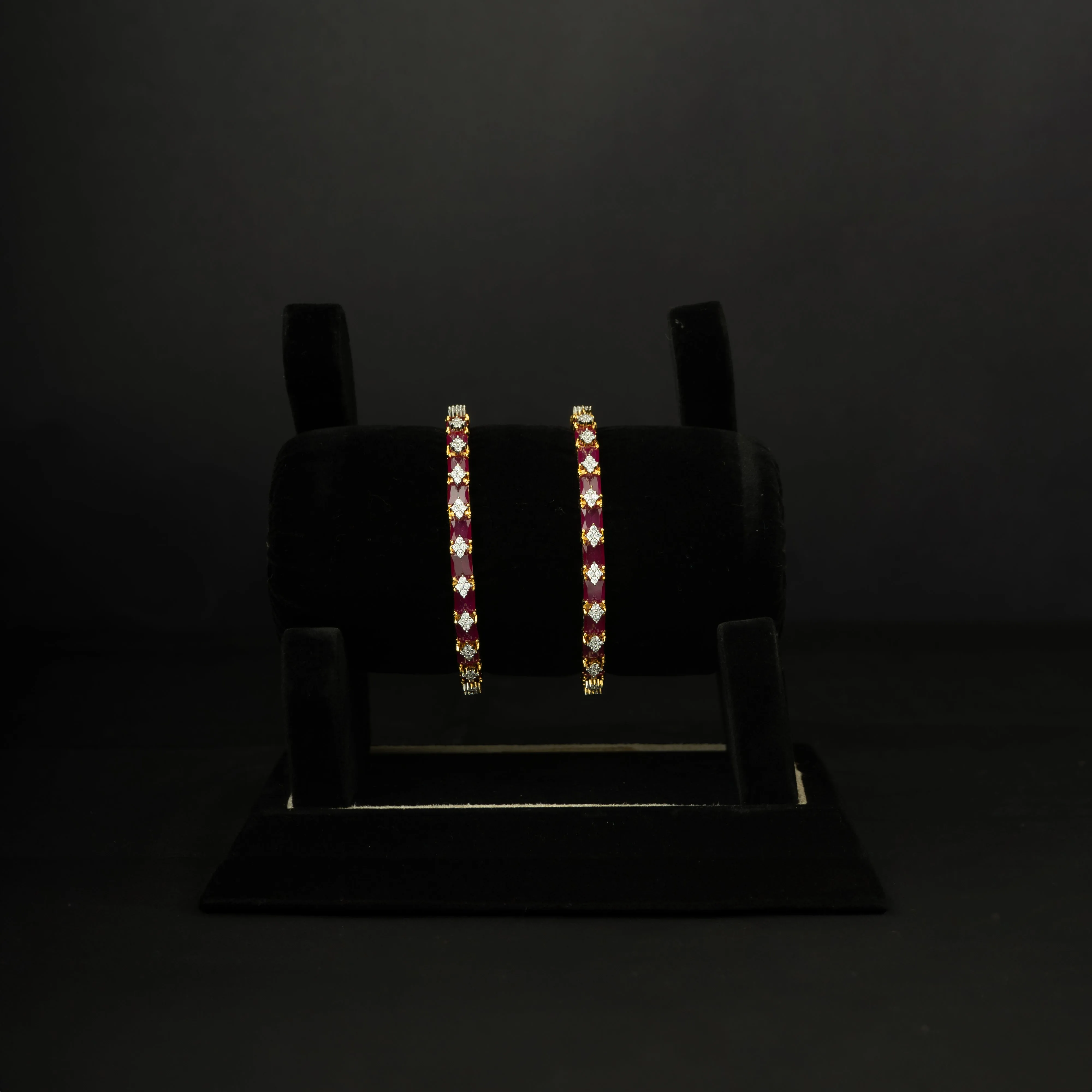 Sanaya Gold-plated Bangles