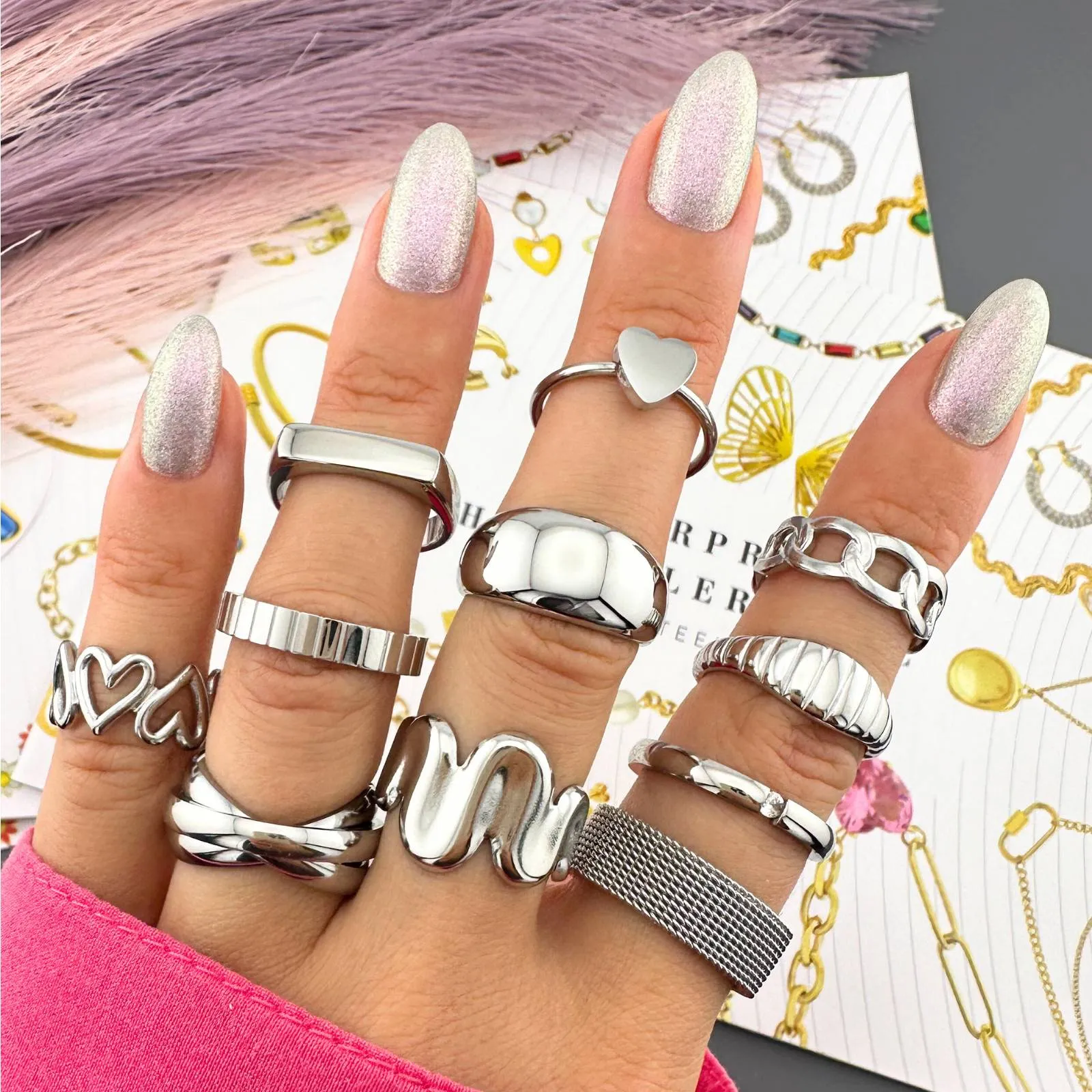 Serene Curve Ring
