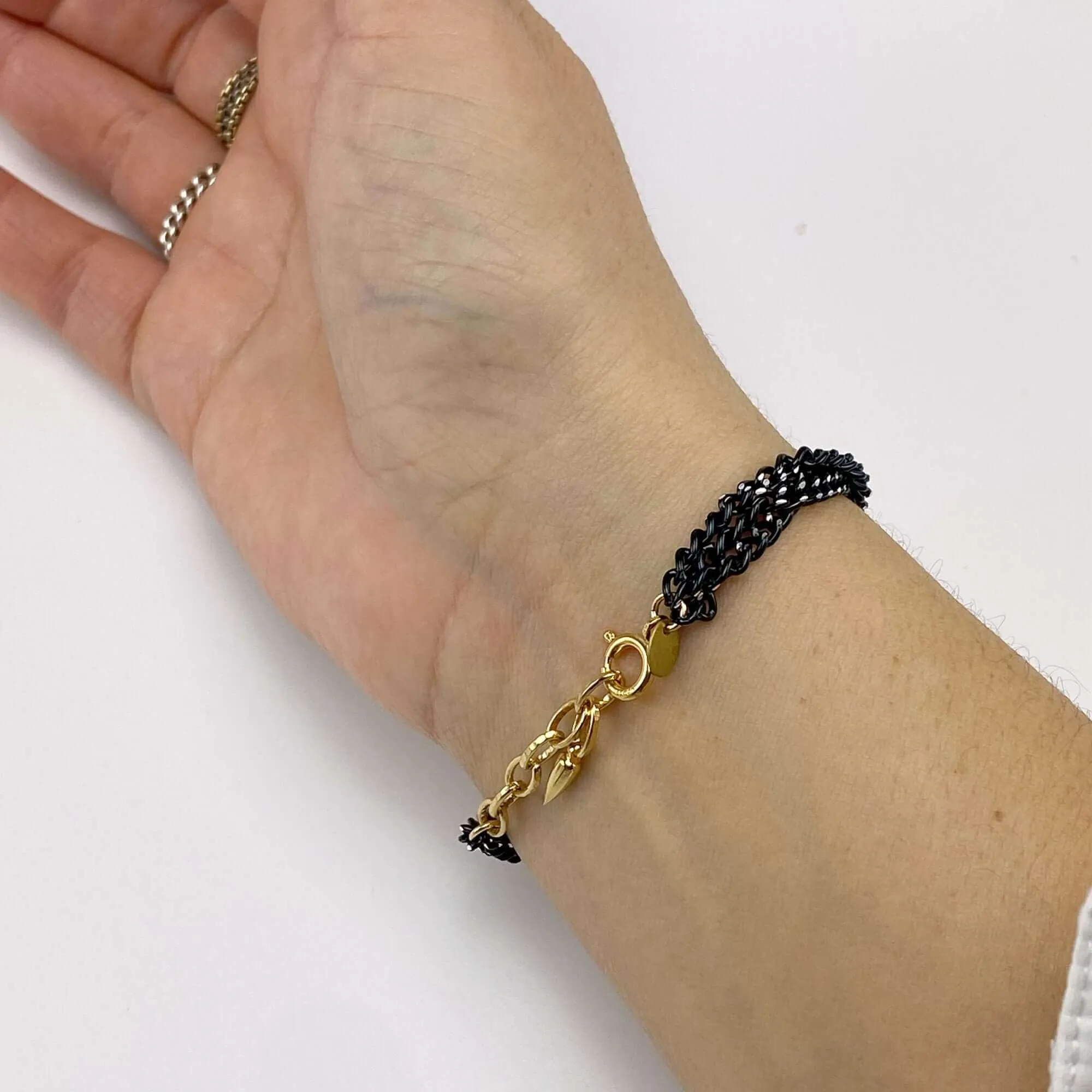 SHINY BRAIDED CHAIN BRACELET