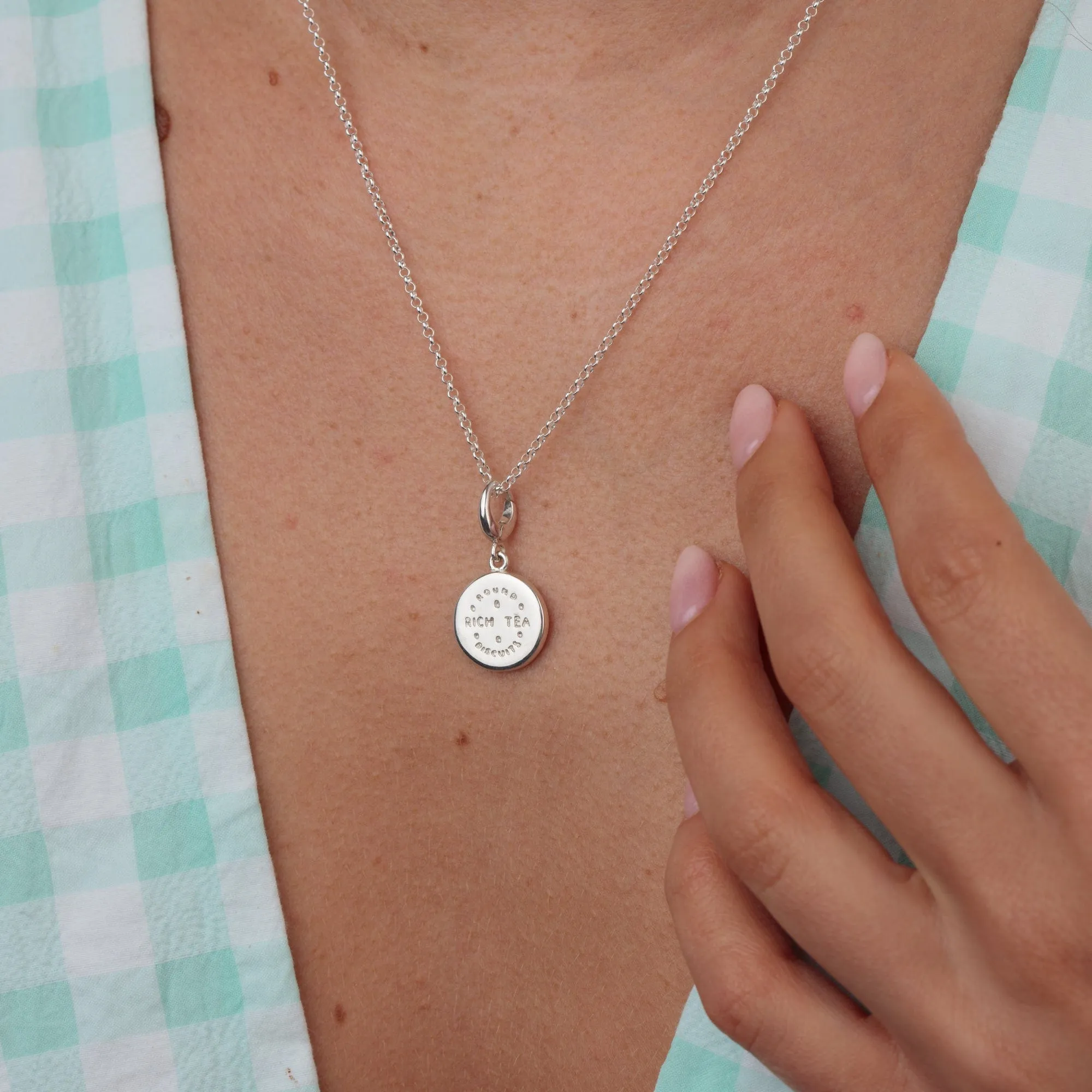 Silver Rich Tea Necklace
