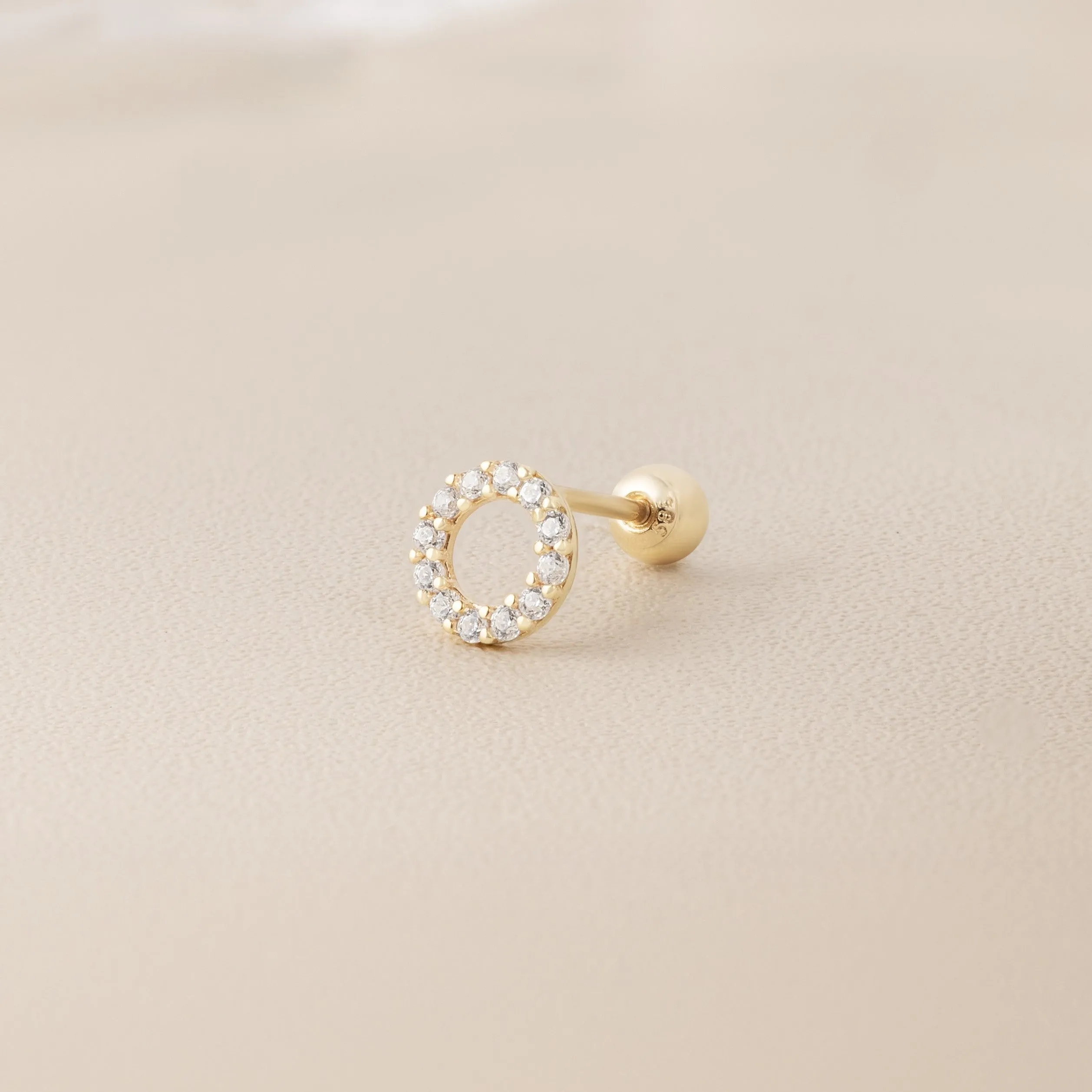 Sparkling Circle Piercing in Yellow Gold with Cubic Zirconia