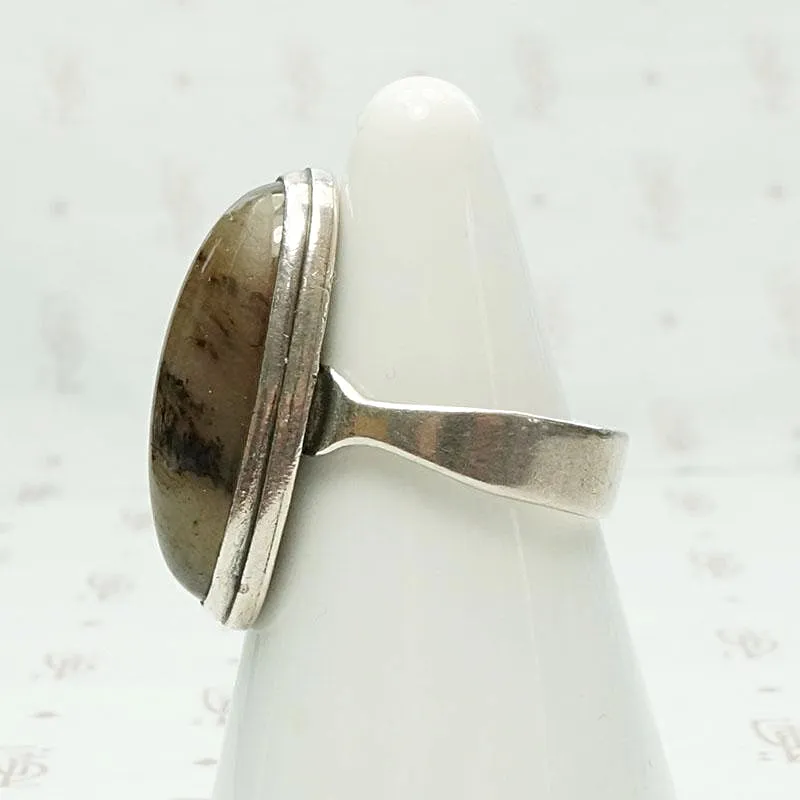 Subtle Sterling Silver & Agate Ring