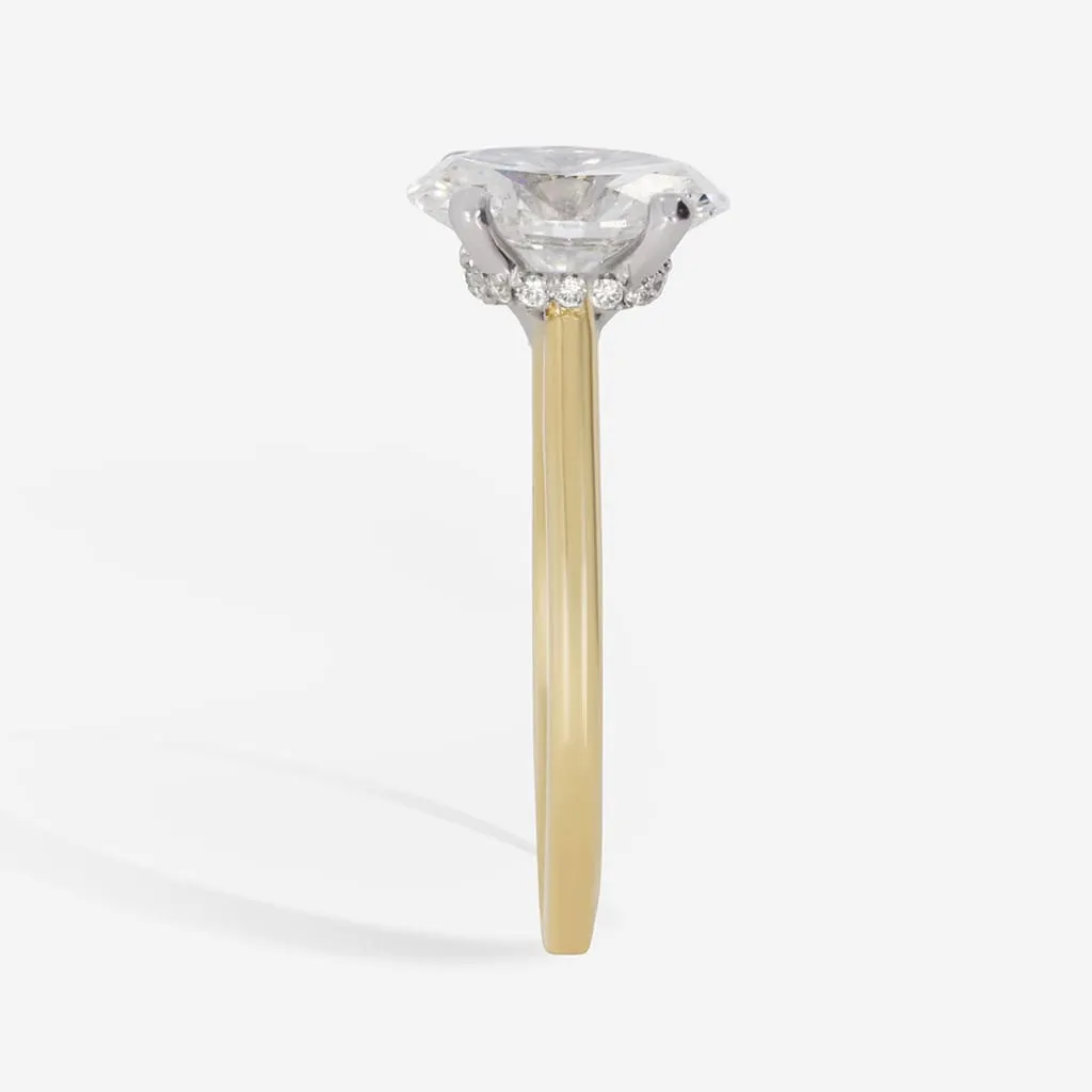 ZARIYAH 2ct | Oval Solitaire Lab Diamond Set in 18ct Gold