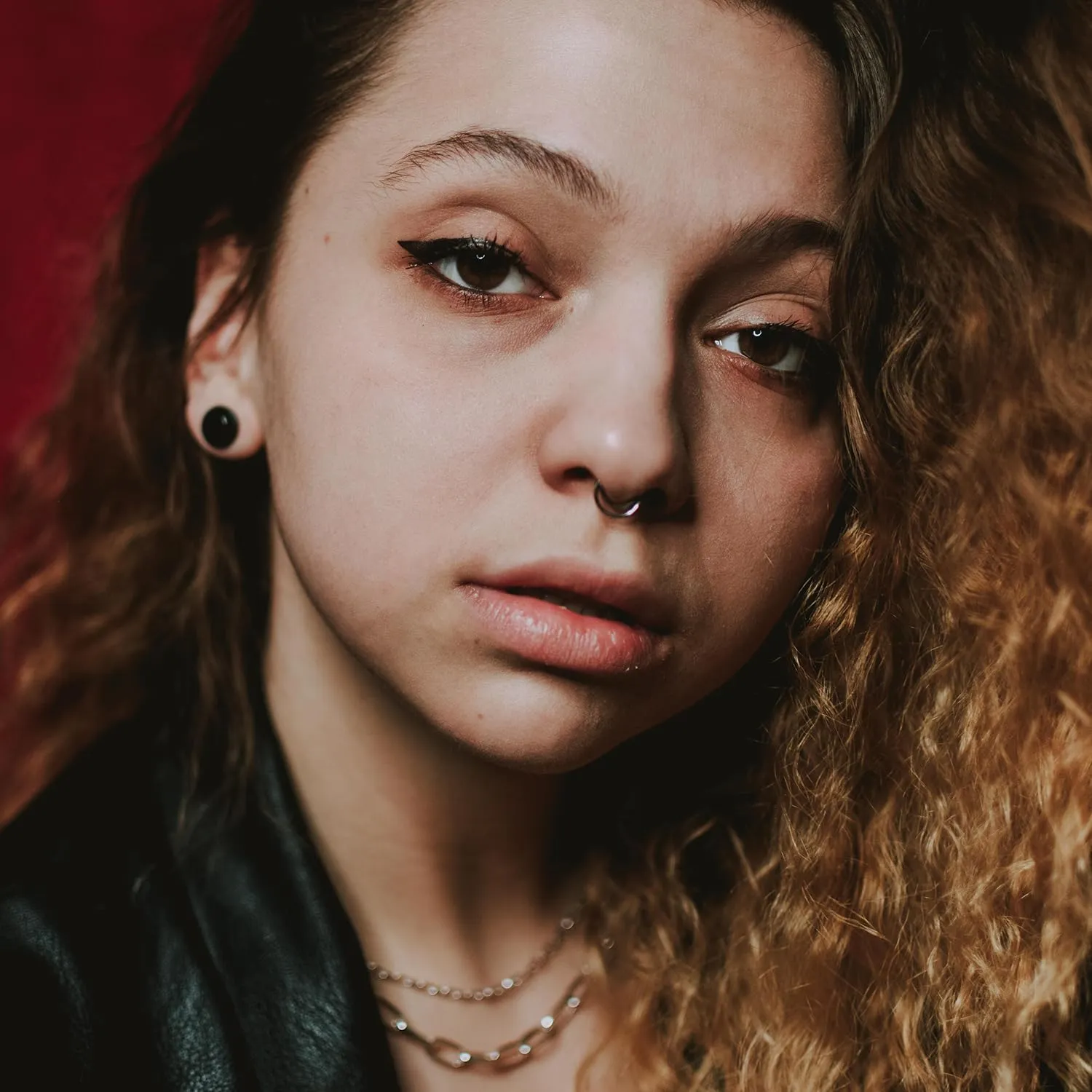 ZMANYIJEW 316L Surgical Steel 16G Minimalist Lines Septum Nose Rings Silver Gold Septum Ring Septum Clicker Nose Ring Hoop Piercing for Women Men